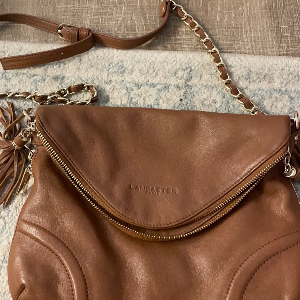Tan leather shoulder bag